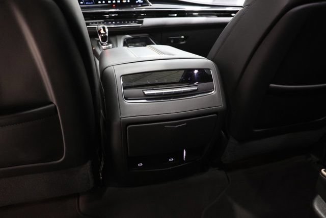Used 2024 Cadillac Escalade ESV Sport AWD/4WD image 31
