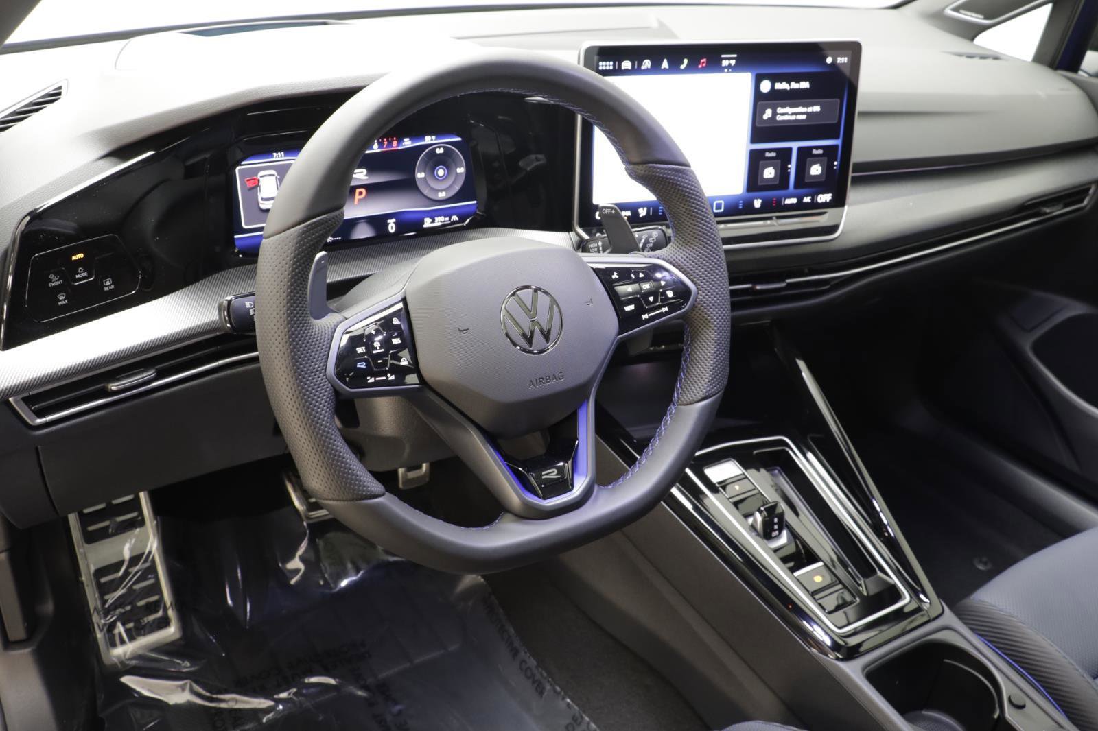 New 2026 Volkswagen Golf image 7