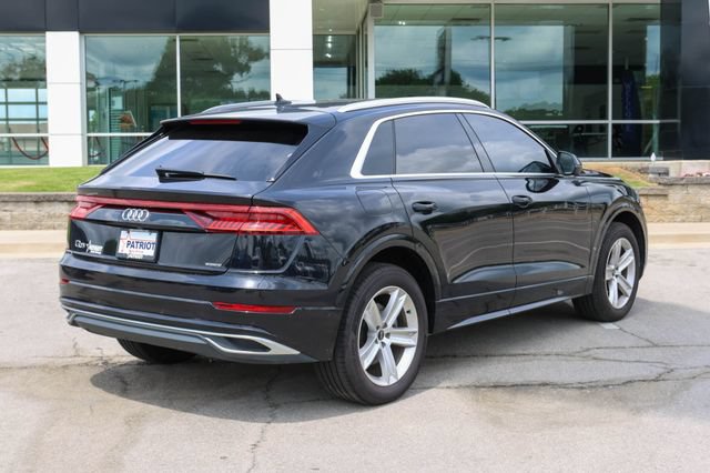 Used 2021 Audi Q8 Premium w/ Convenience Package AWD/4WD image 3