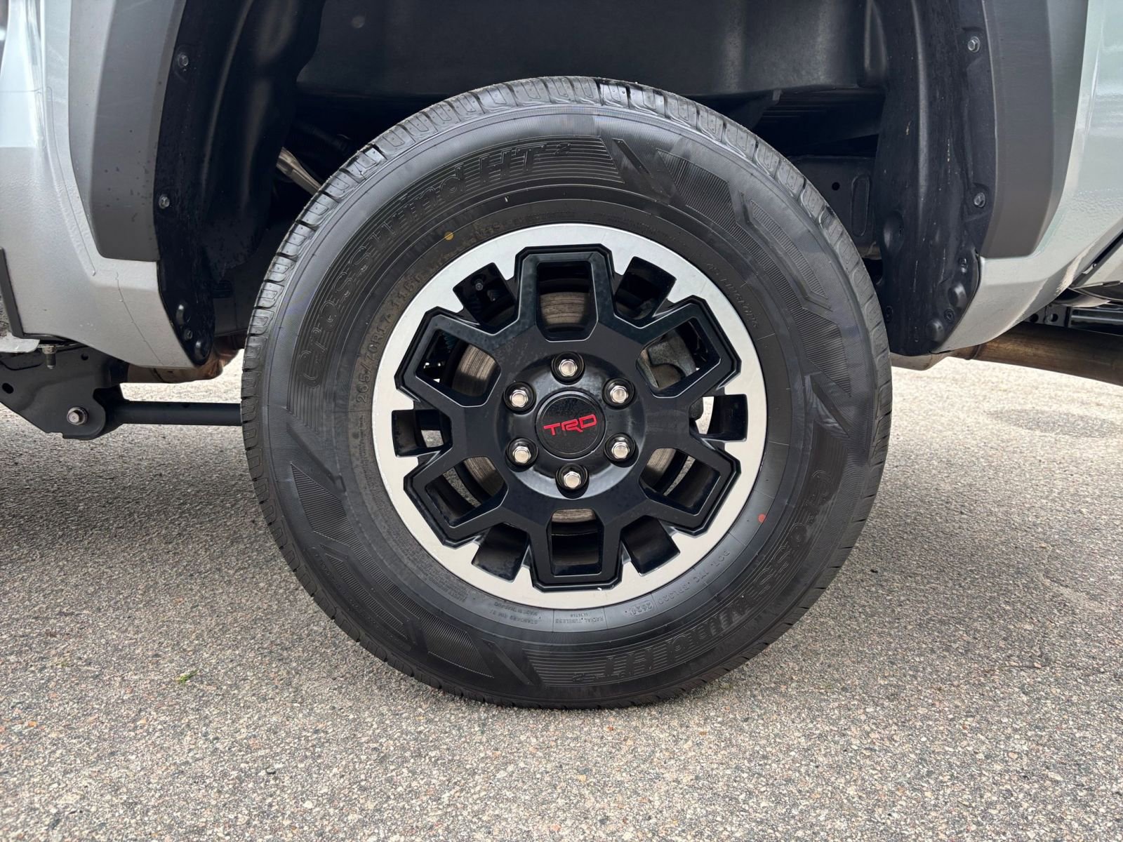 Used 2025 Toyota Tacoma TRD Off-Road AWD/4WD image 25