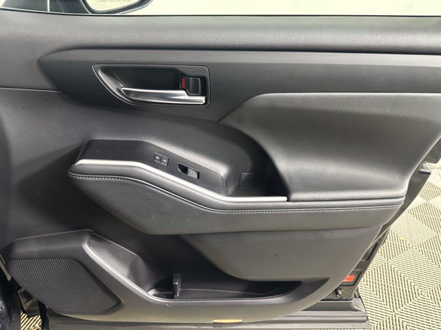 Used 2026 Toyota Highlander XLE AWD/4WD image 26