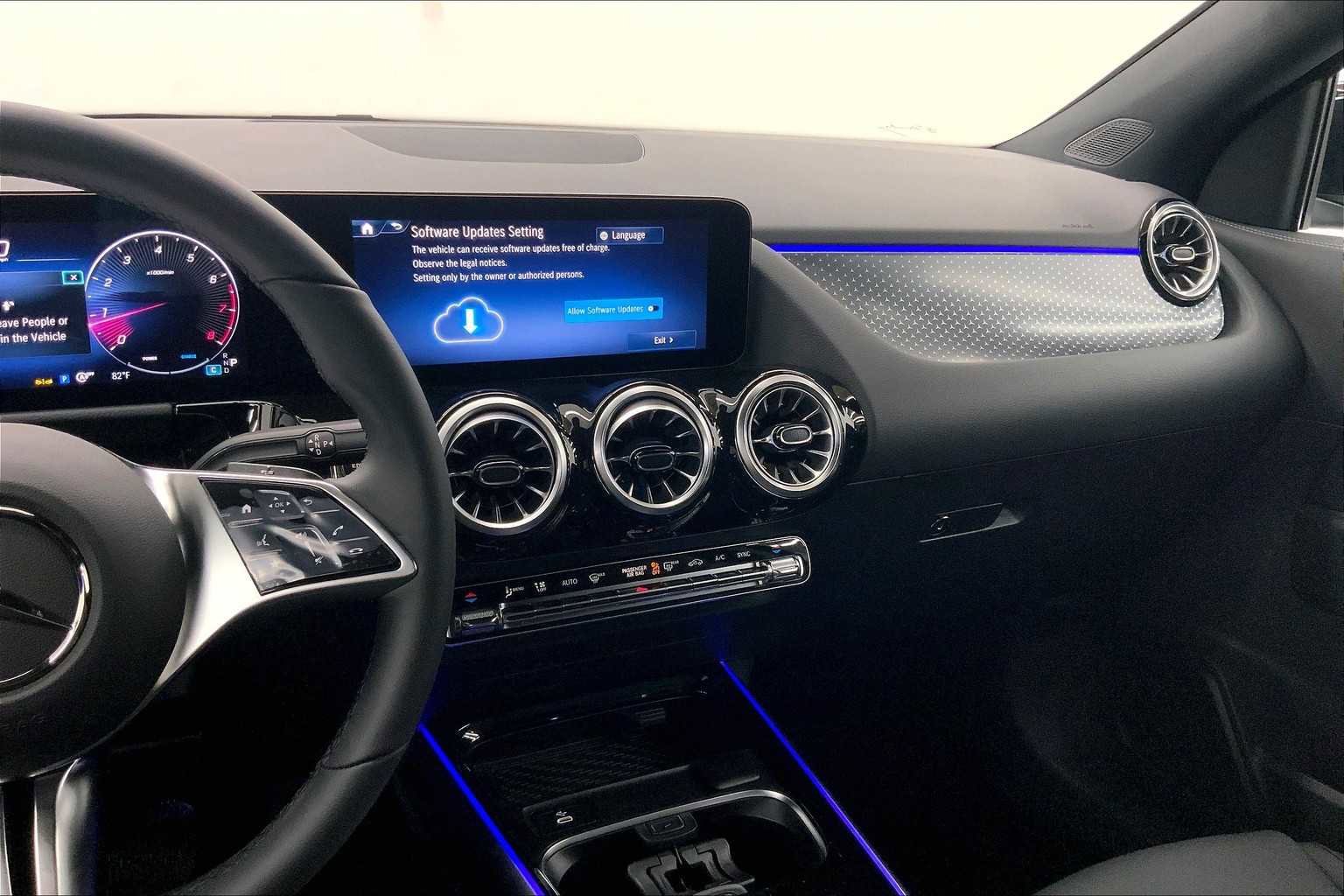 New 2026 Mercedes-Benz GLA 250 GLA 250 image 25