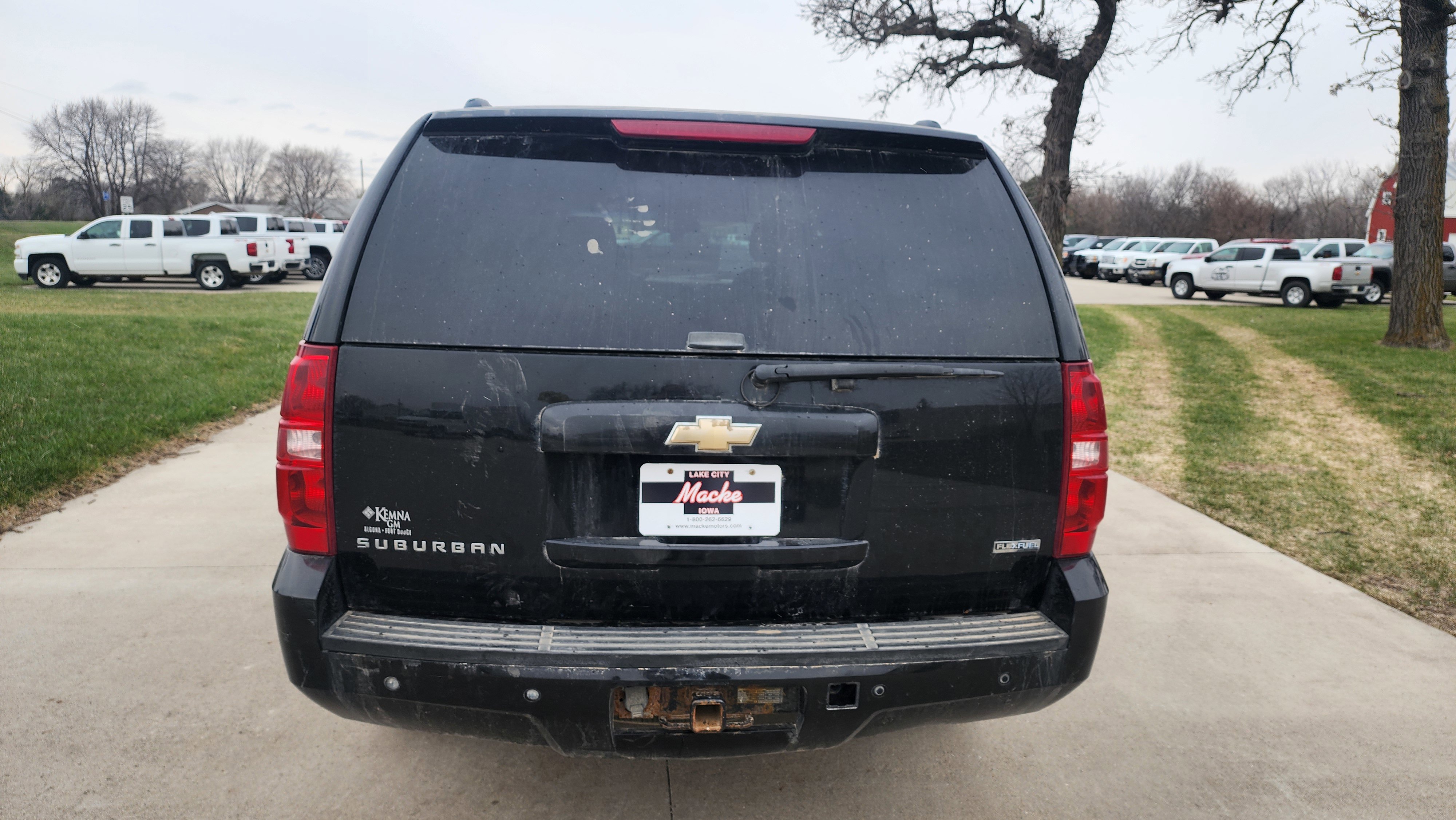 Used 2008 Chevrolet Suburban LT w/ Convenience Package 1 image 4