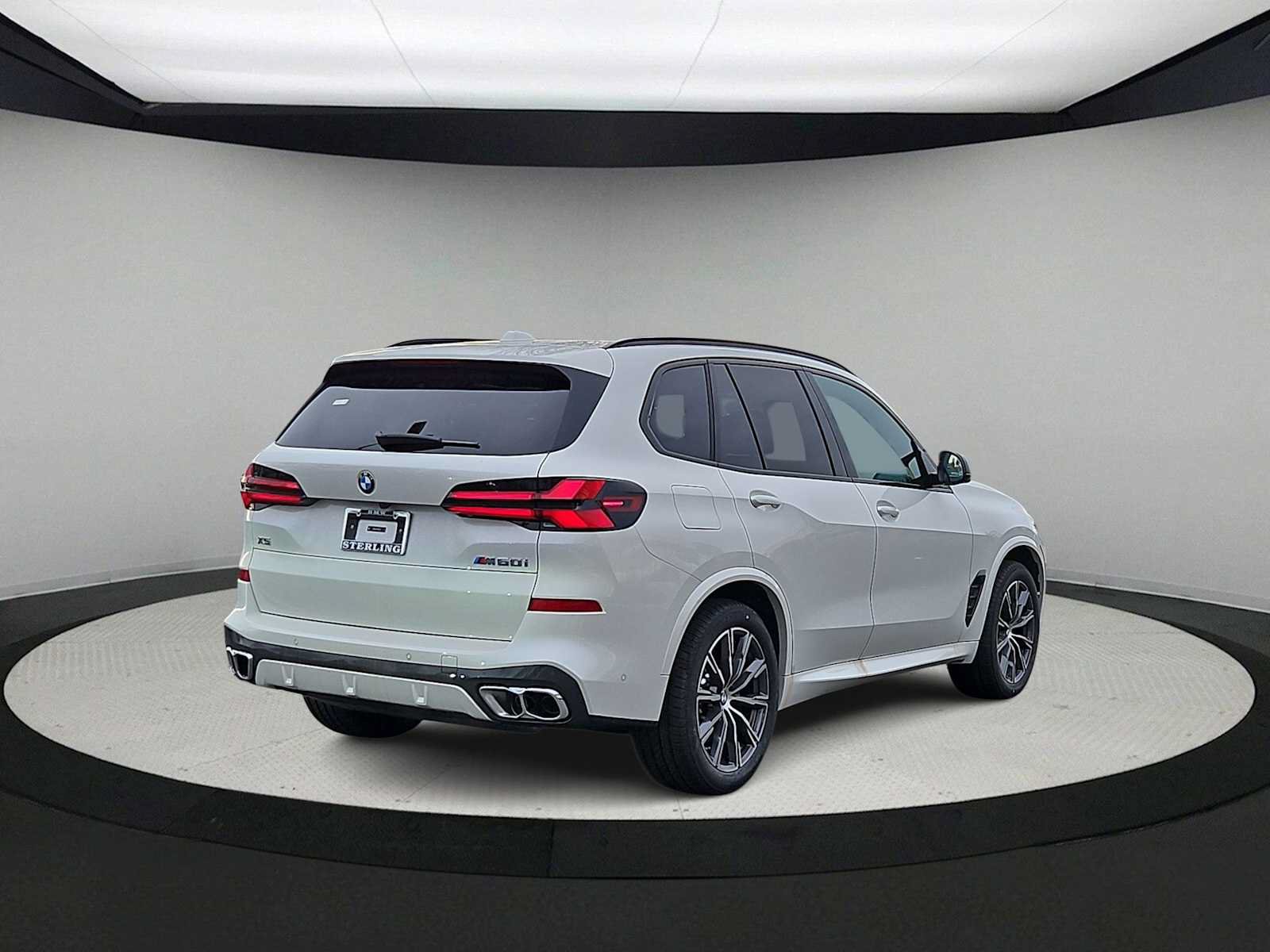 Used 2026 BMW X5 M60i AWD/4WD image 8