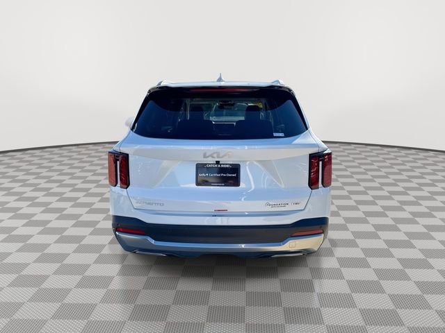 Certified 2025 Kia Sorento EX w/ EX Panoramic Sunroof Package image 9