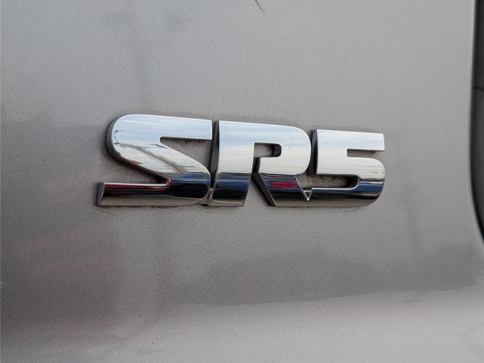 Used 2015 Toyota Tundra SR5 w/ TRD Off Road Package AWD/4WD image 9
