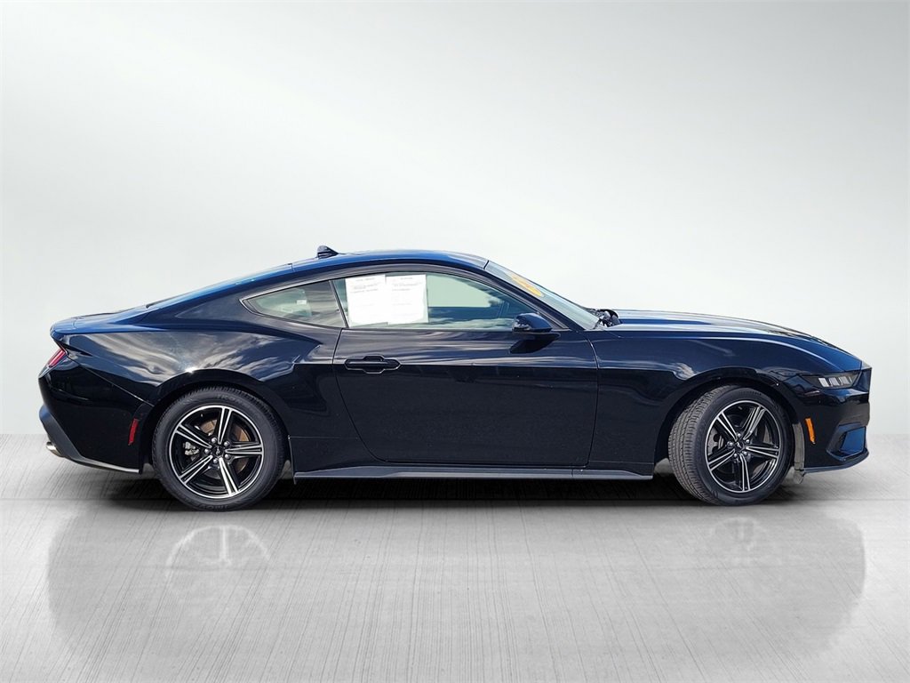 Used 2024 Ford Mustang Coupe image 3