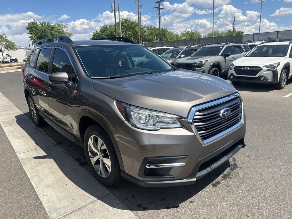 Used 2022 Subaru Ascent Premium w/ Convenience Package AWD/4WD image 3