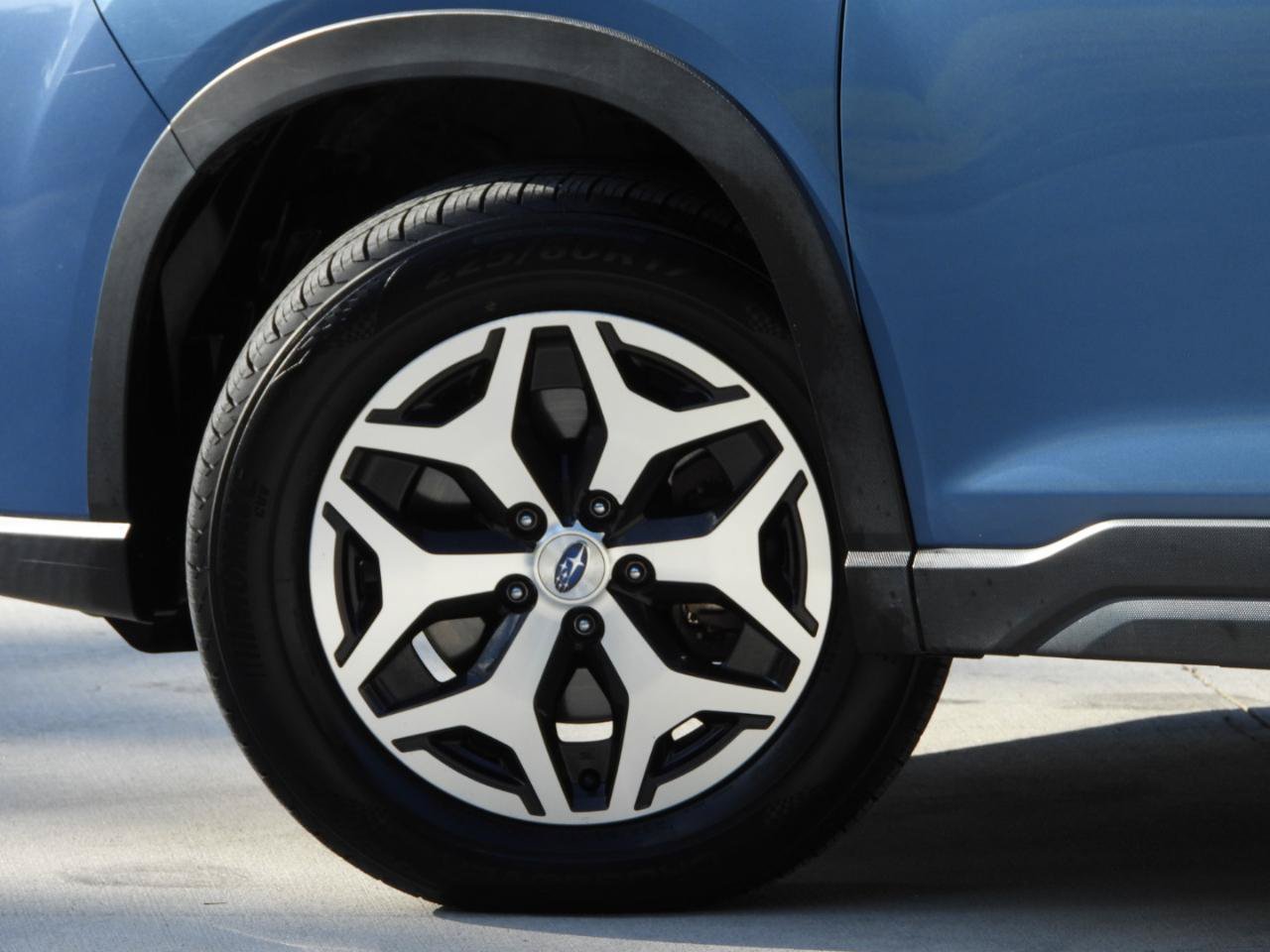 Used 2022 Subaru Forester Premium AWD/4WD image 21