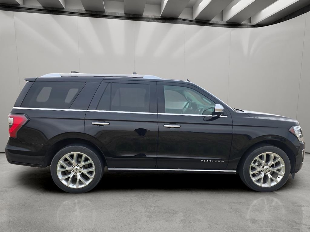 Used 2019 Ford Expedition Platinum AWD/4WD image 6