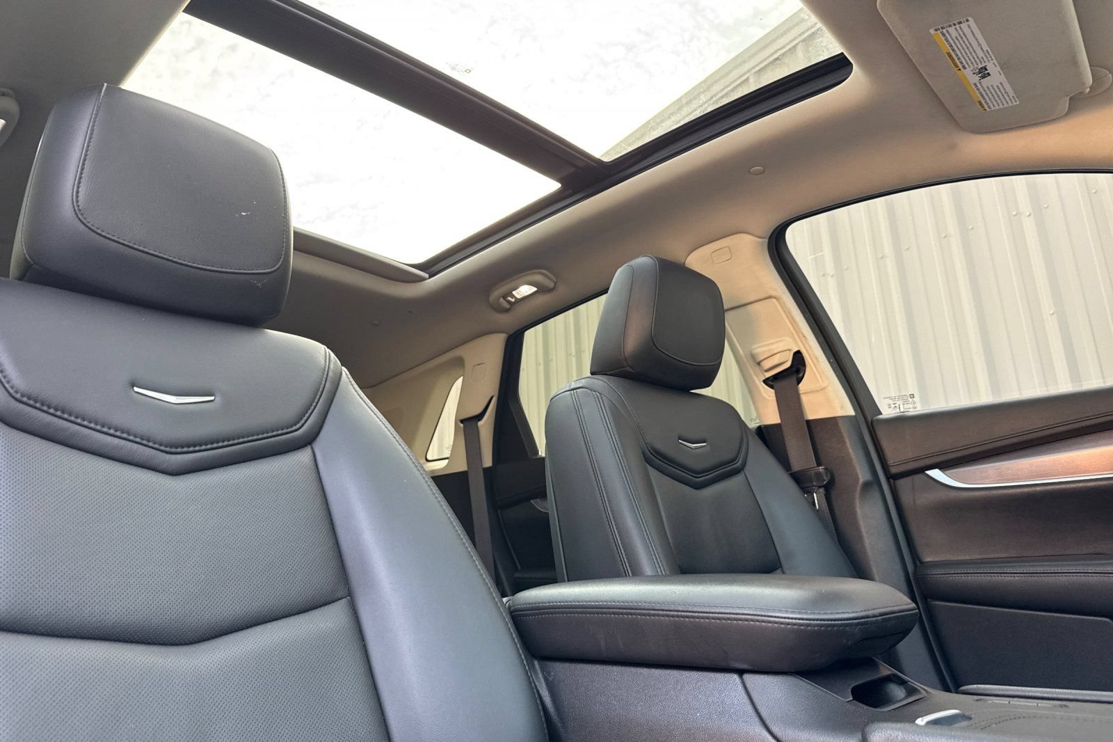 Used 2018 Cadillac XT5 Premium Luxury AWD/4WD image 17