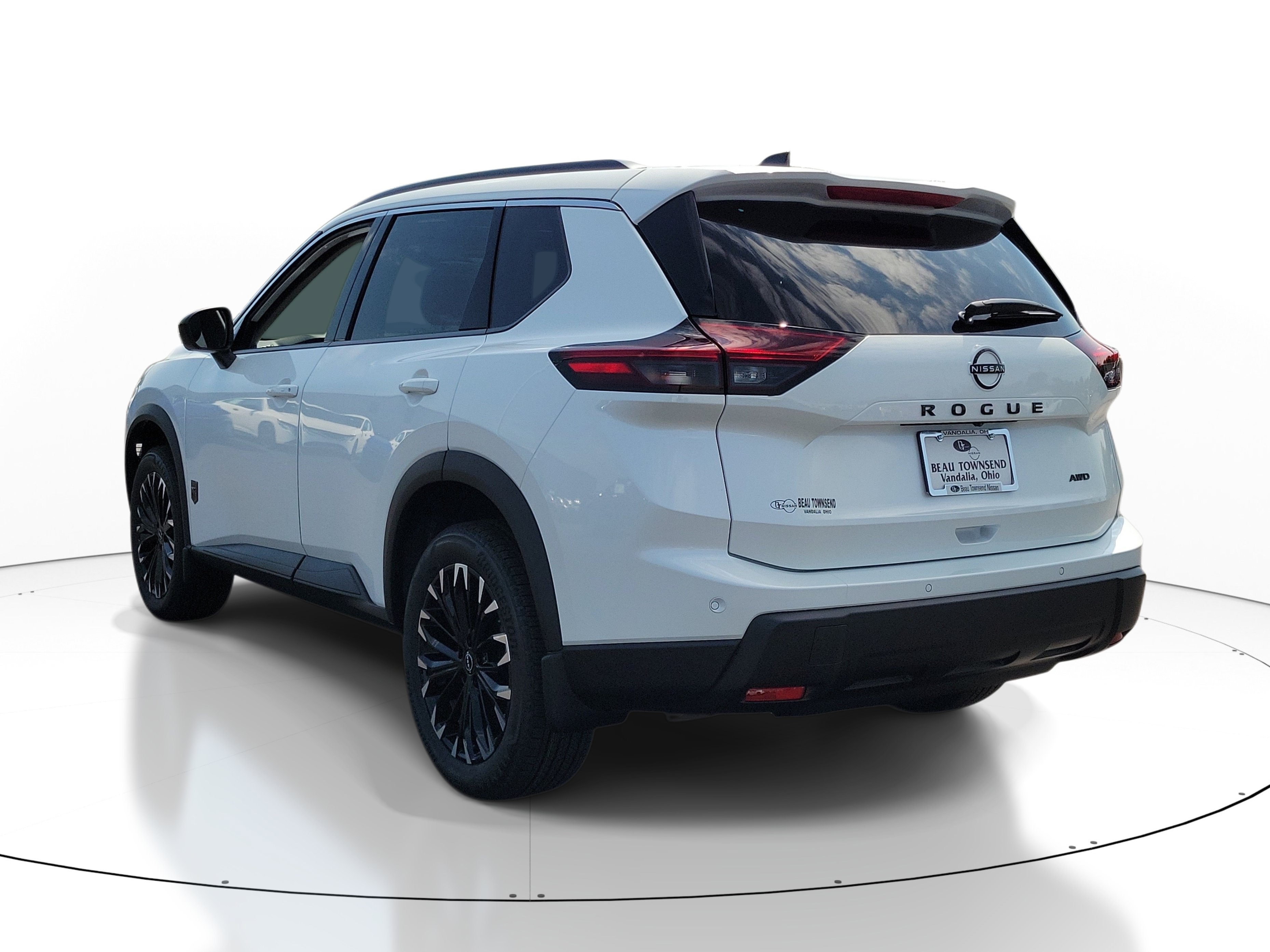 New 2026 Nissan Rogue Dark Armor AWD/4WD image 3