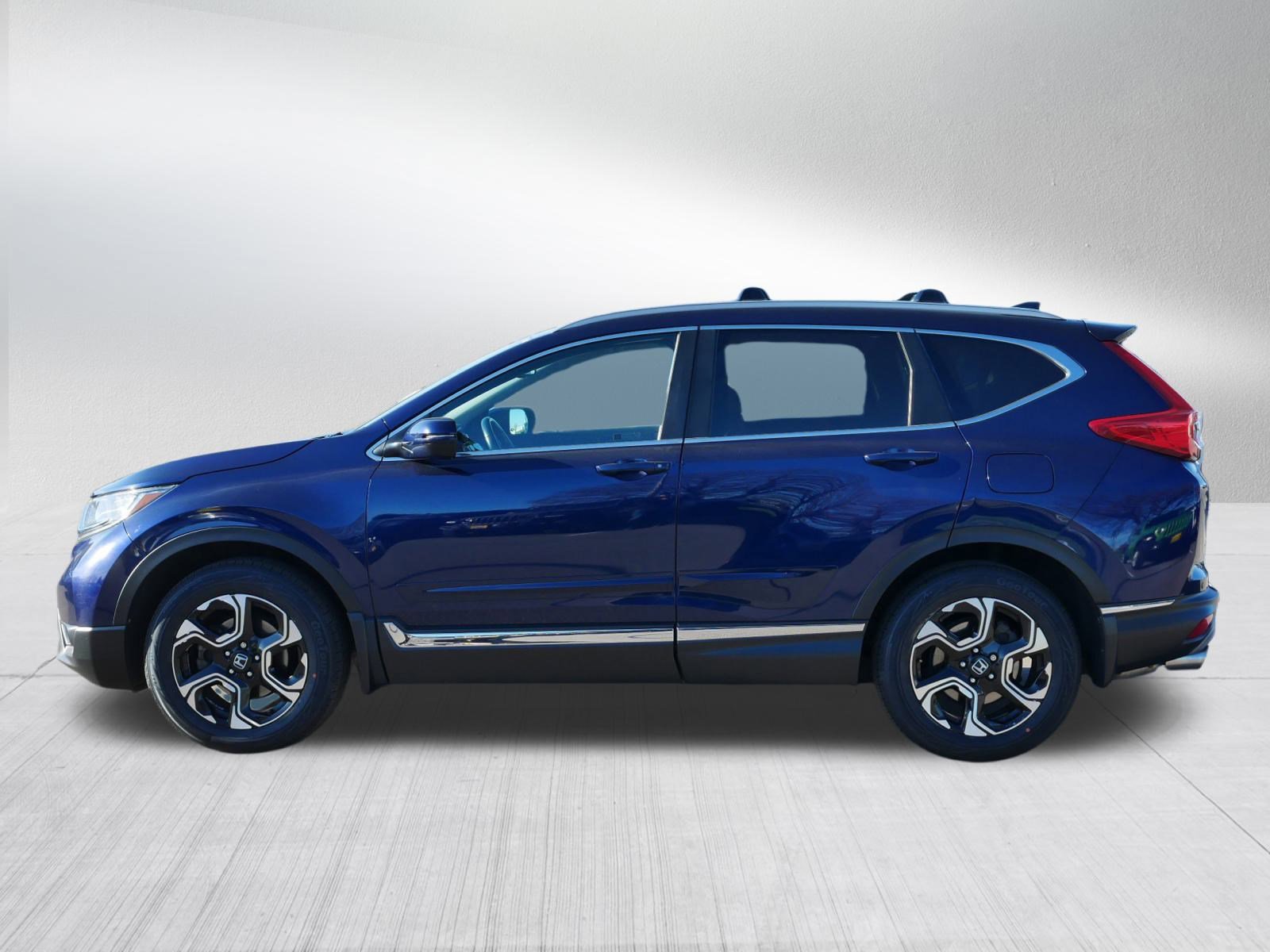 Used 2017 Honda CR-V Touring image 4