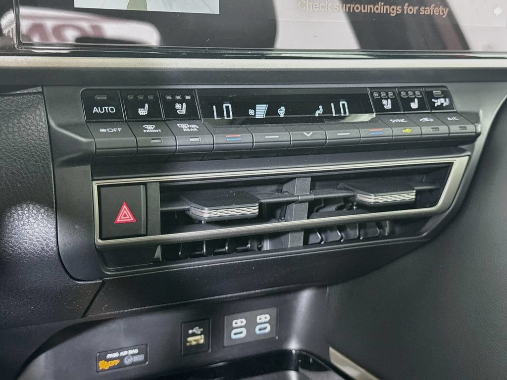 Used 2026 Toyota Camry XSE w/ Premium Plus Package FWD image 7