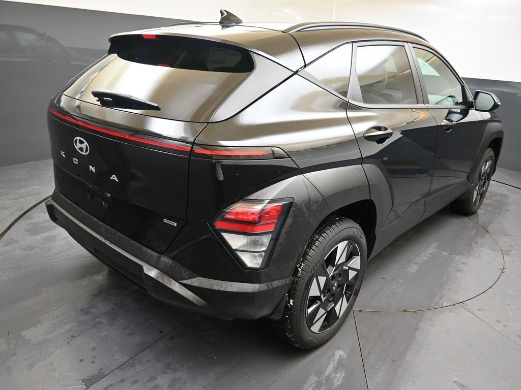 Certified 2025 Hyundai Kona SEL image 6