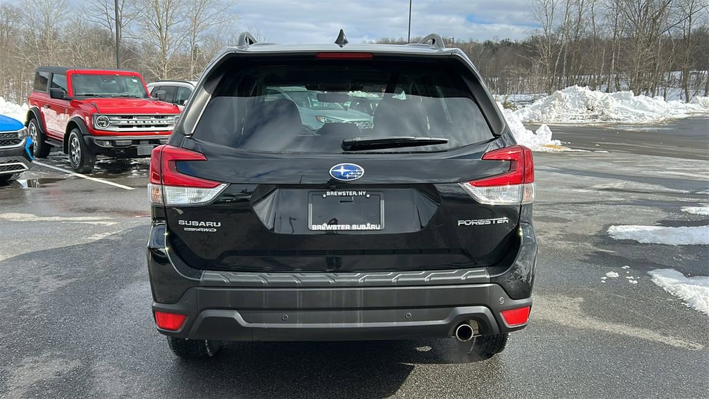 Certified 2022 Subaru Forester Limited image 7