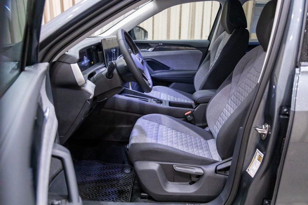 New 2026 Volkswagen Tiguan S AWD/4WD image 9