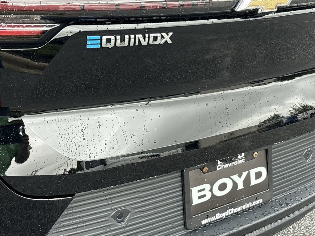 New 2026 Chevrolet Equinox EV LT image 31