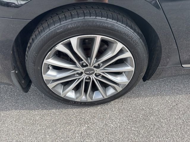 Used 2015 Hyundai Genesis 3.8 w/ Option Group 03 AWD/4WD image 9