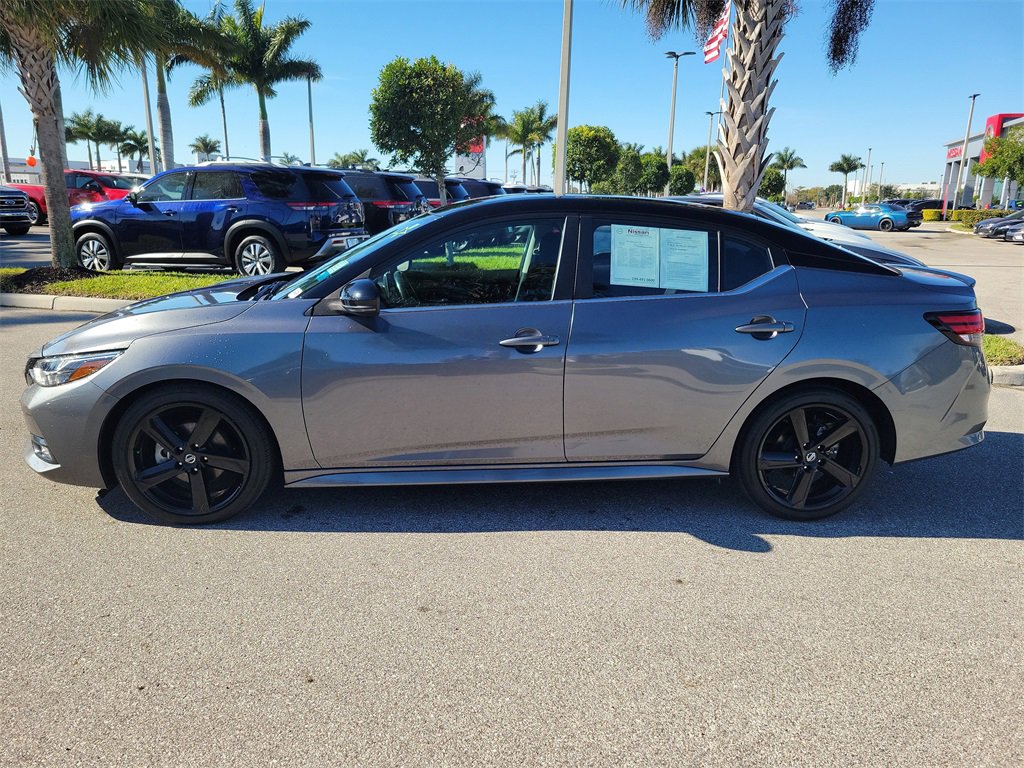 Used 2023 Nissan Sentra SR w/ Midnight Edition Package image 7