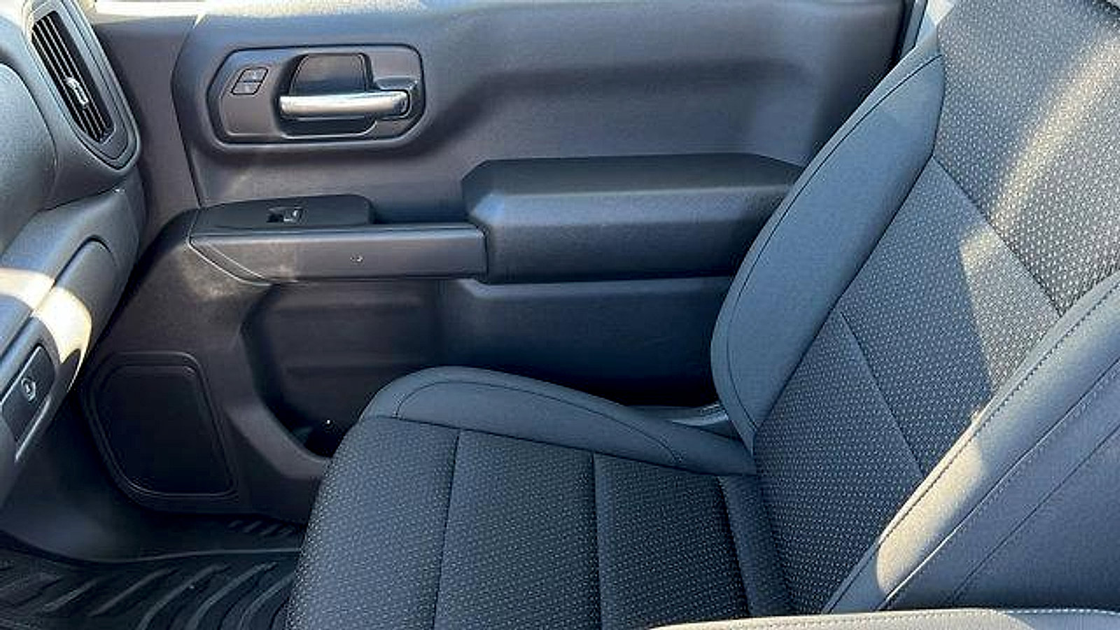 New 2026 Chevrolet Silverado 1500 W/T image 17