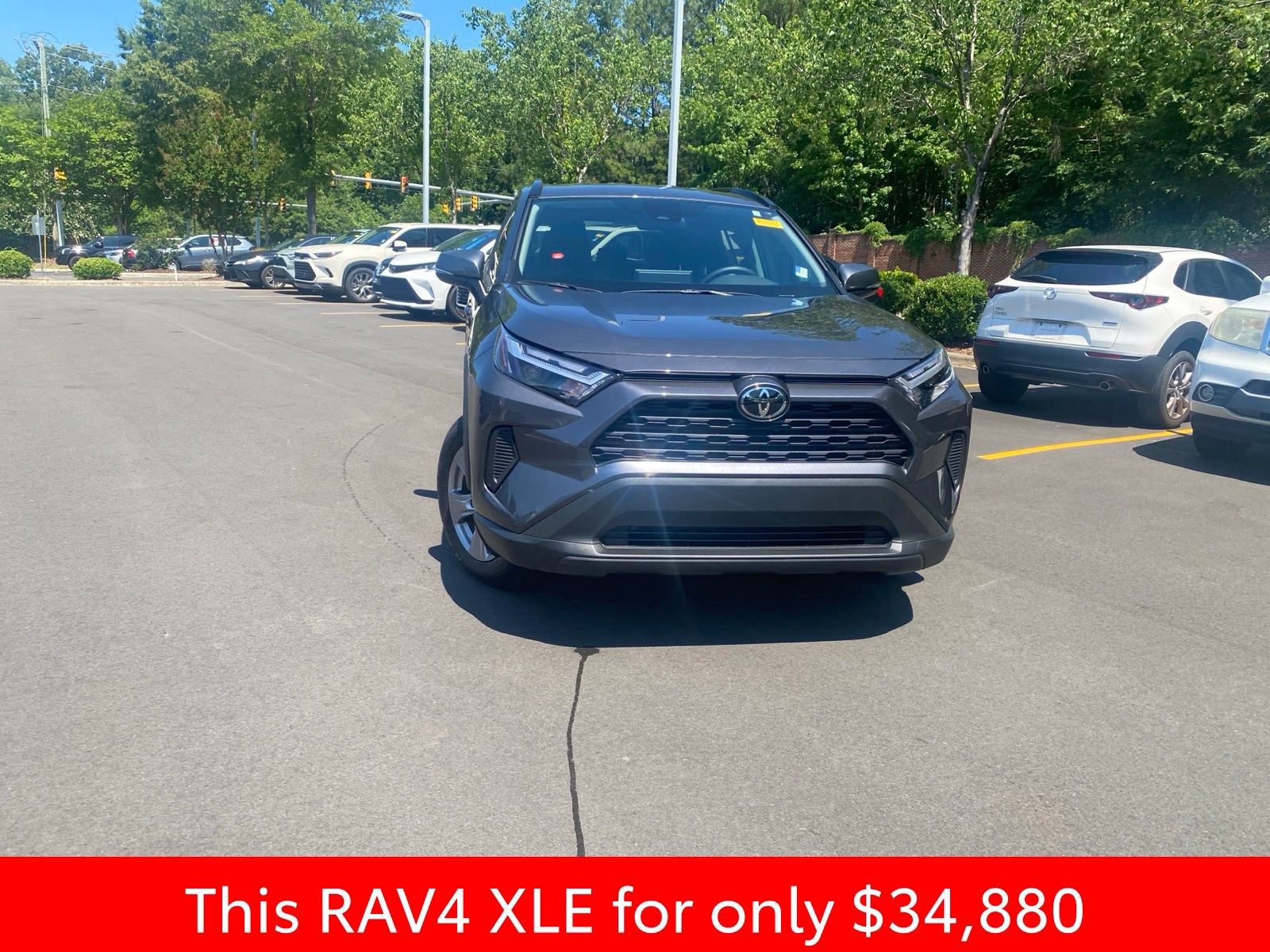 Used 2025 Toyota RAV4 XLE FWD image 55