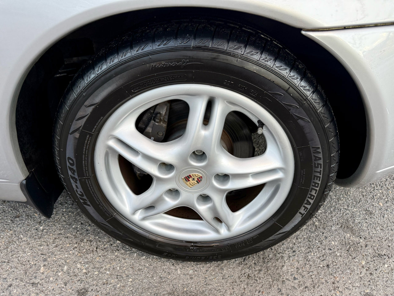 Used 1998 Porsche Boxster image 11