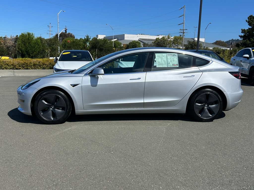 Used 2018 Tesla Model 3 Long Range RWD image 2