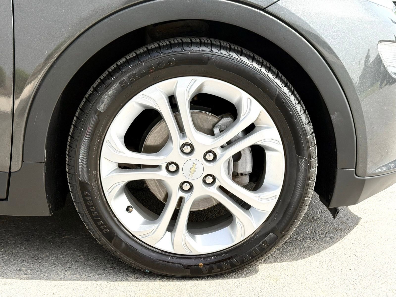 Used 2018 Chevrolet Bolt LT FWD image 8