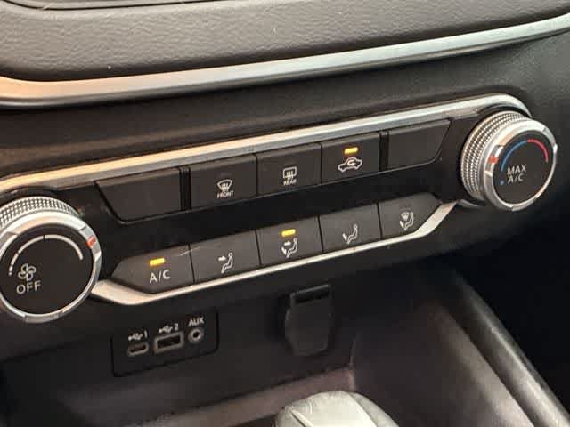 Used 2019 Nissan Altima 2.5 SR FWD image 38
