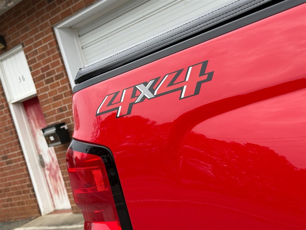 Used 2019 Chevrolet Silverado 1500 LT w/ All Star Edition image 39