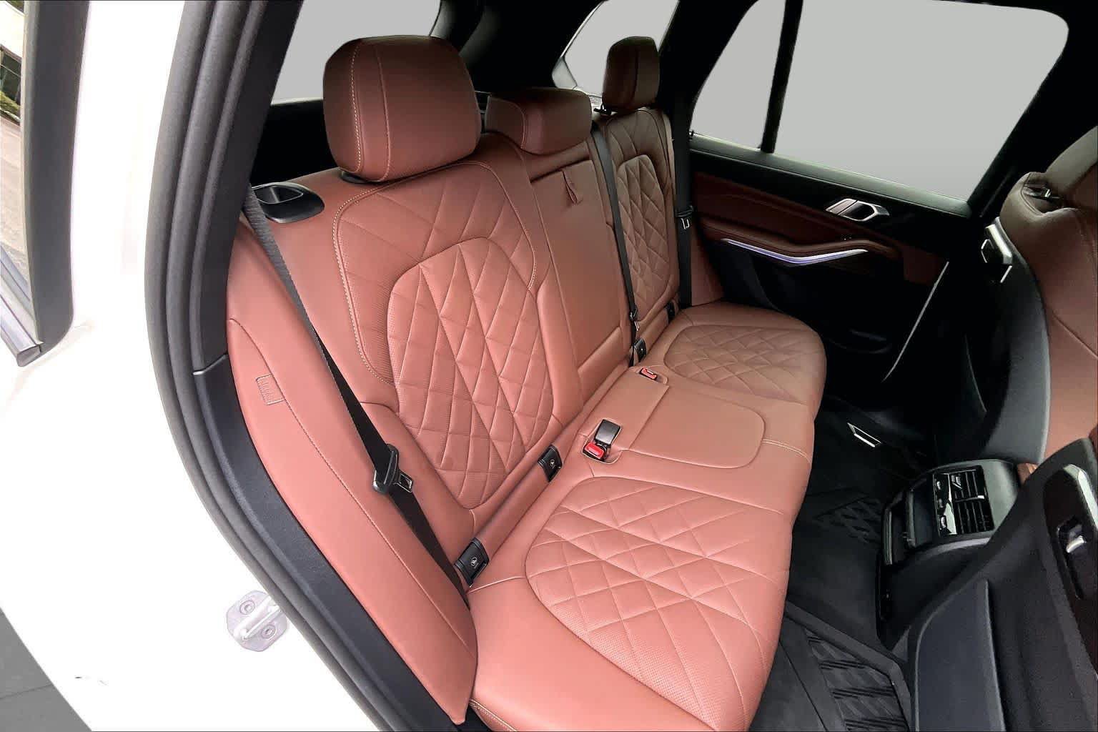 Used 2025 BMW X5 sDrive40i w/ M Sport Package RWD image 20