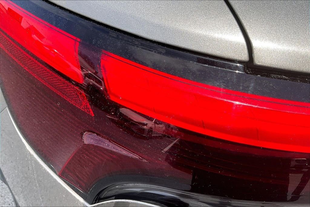 Used 2022 INFINITI QX60 Sensory image 22