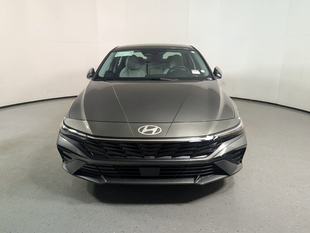 New 2026 Hyundai Elantra Limited w/ Cargo Package FWD video 2