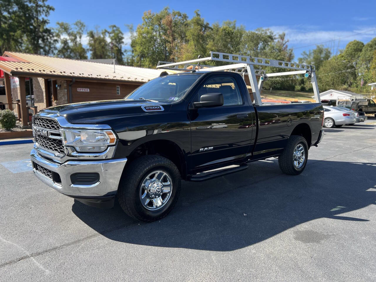 Used 2019 RAM 2500 Tradesman w/ Chrome Appearance Group image 1
