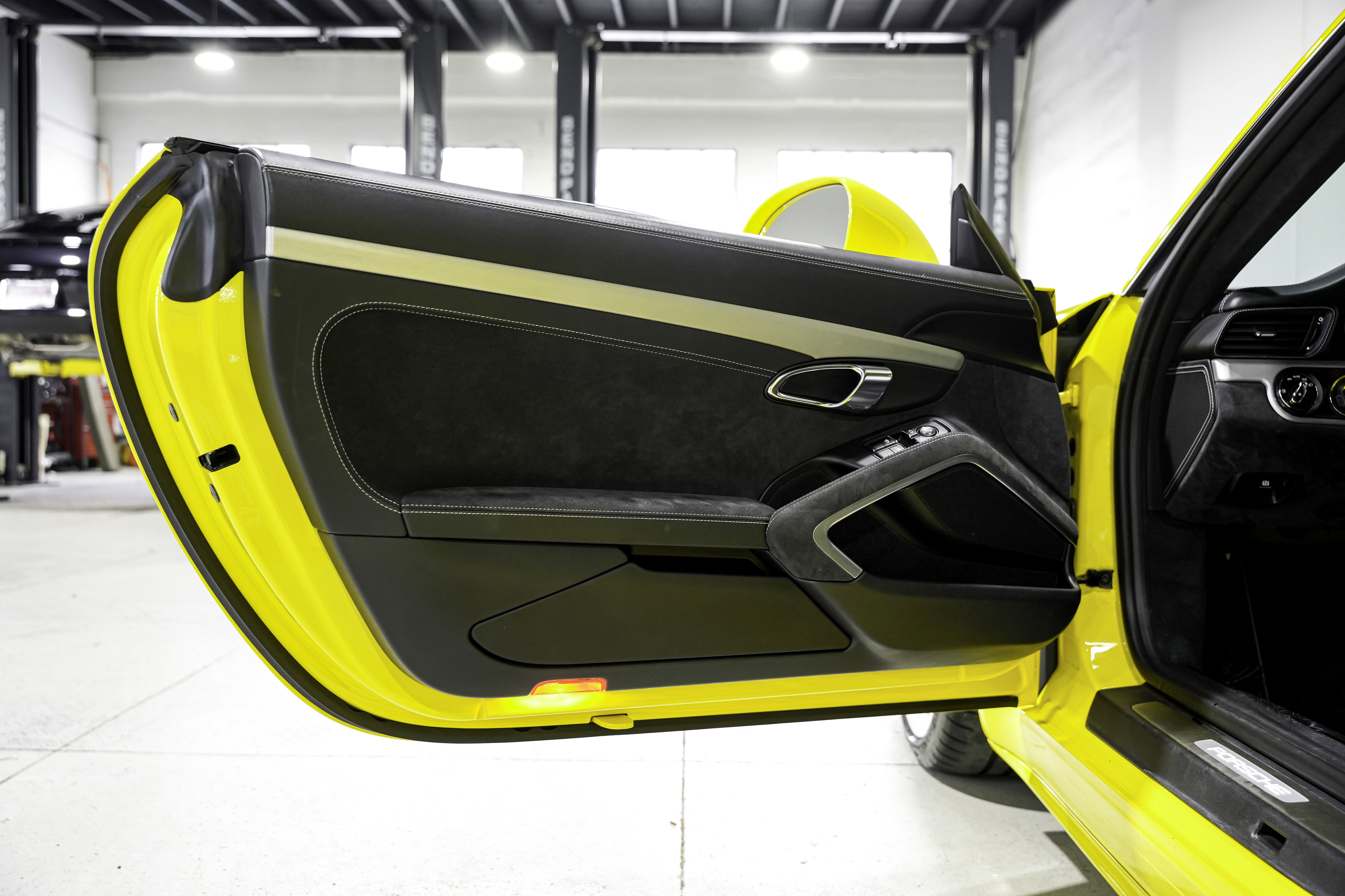 Used 2015 Porsche 911 GT3 image 24