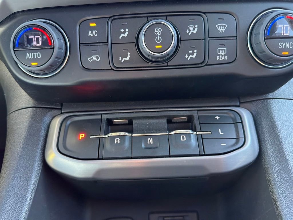 Used 2023 GMC Acadia AT4 w/ Technology Package image 19