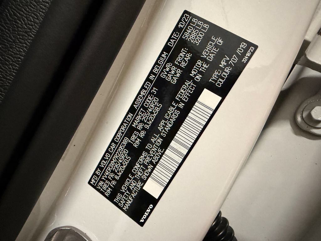 Certified 2024 Volvo XC40 Recharge Ultimate w/ Protection Package Premier AWD/4WD image 30