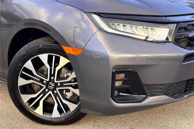 New 2026 Honda Odyssey Elite image 3