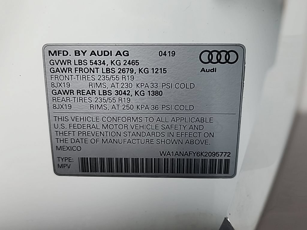 Used 2019 Audi Q5 2.0T Premium w/ Convenience Package AWD/4WD image 30