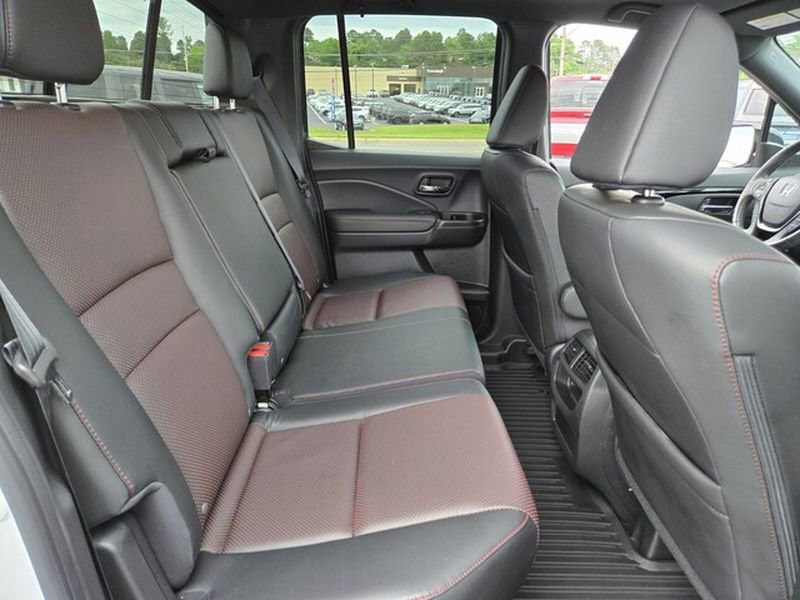 Used 2021 Honda Ridgeline Black Edition image 17