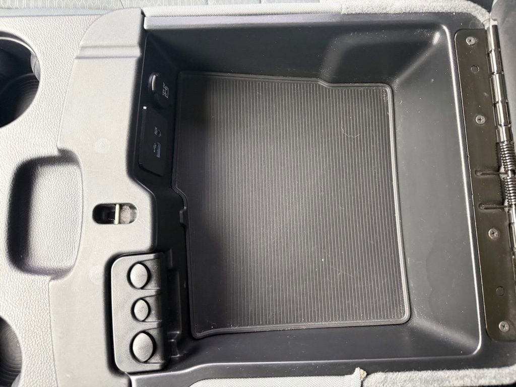 Used 2017 RAM 1500 Express w/ Express Value Package image 32