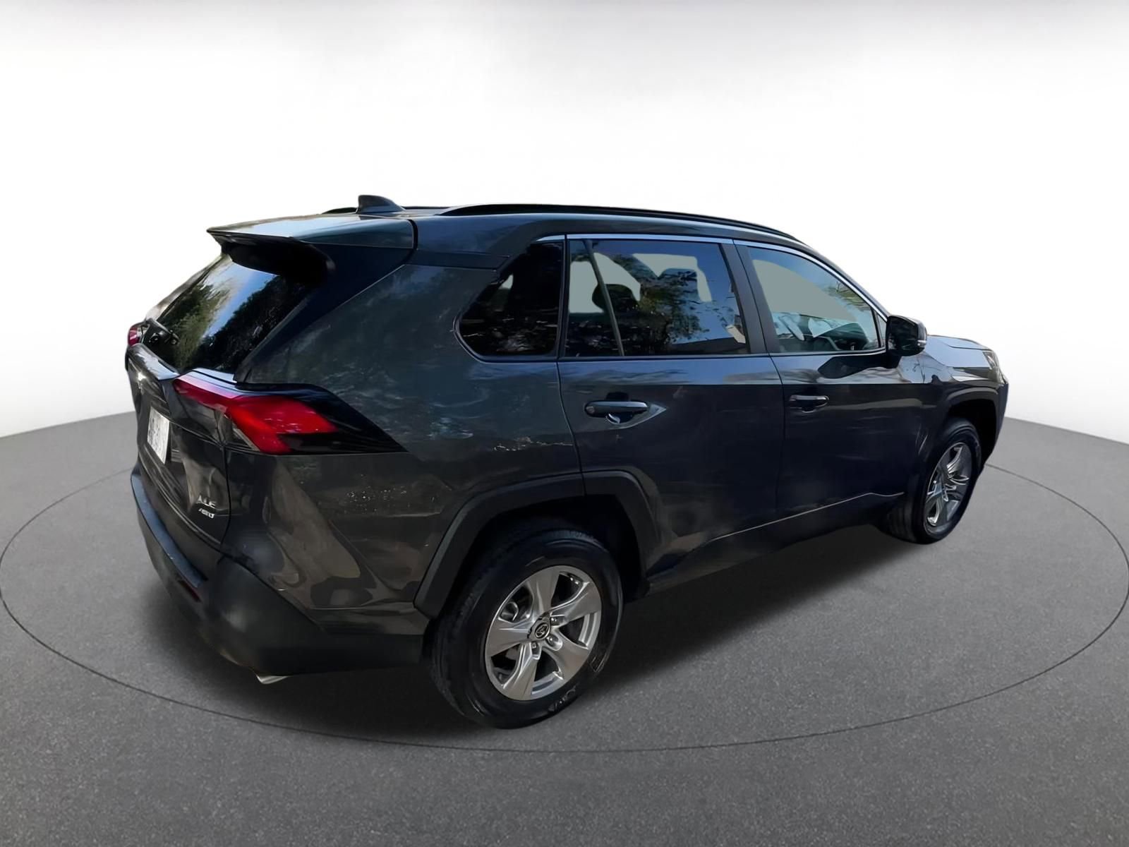 Used 2025 Toyota RAV4 XLE image 14