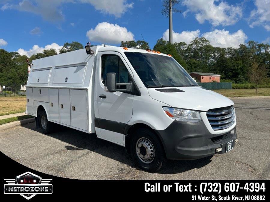 Used 2019 Freightliner Sprinter 3500 w/ Premium Package