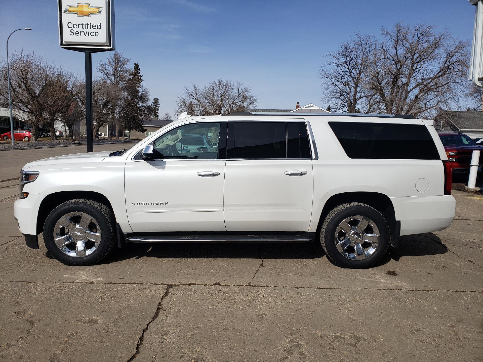 Used 2017 Chevrolet Suburban Premier AWD/4WD image 2