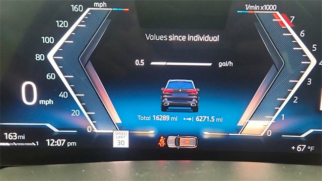 Used 2025 BMW X5 sDrive40i w/ M Sport Package image 42