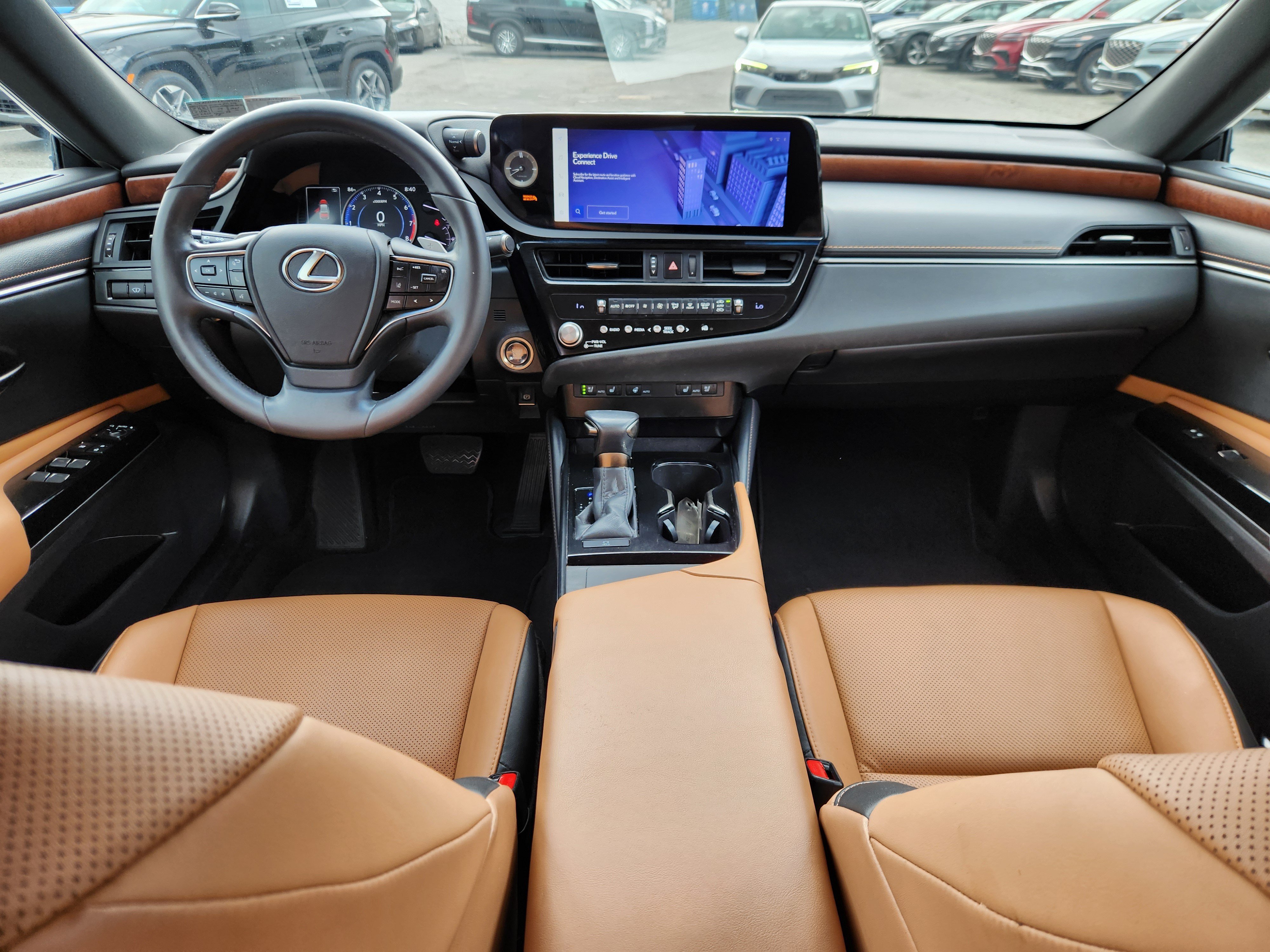 Used 2024 Lexus ES 350 w/ Premium Package FWD image 8