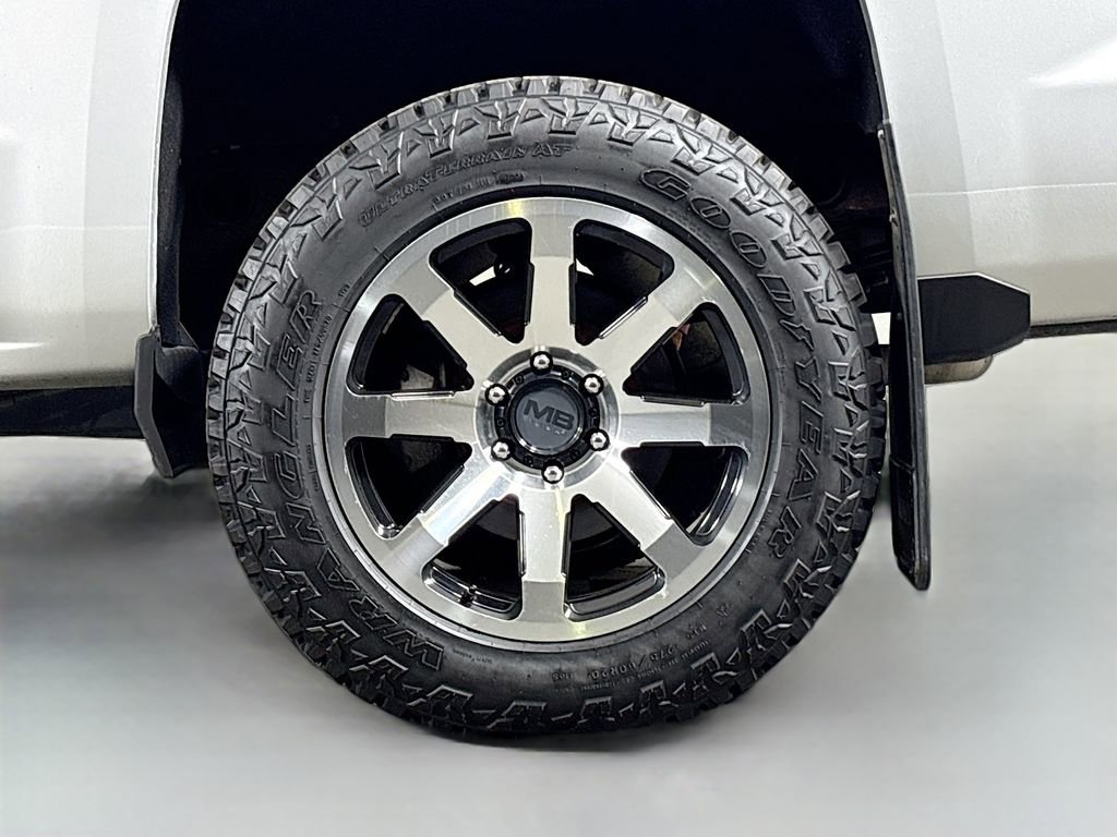 Used 2018 Chevrolet Silverado 1500 LTZ Z71 w/ Redline Edition AWD/4WD image 31