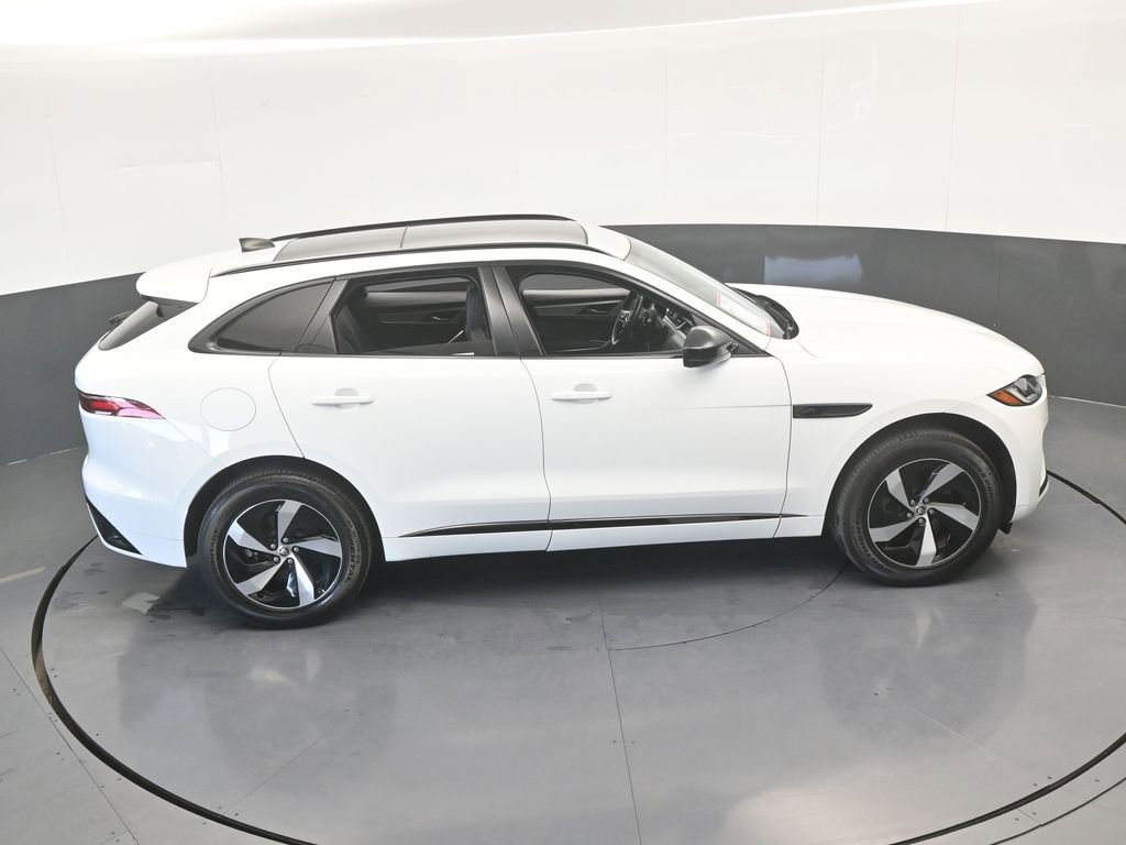 Used 2024 Jaguar F-PACE R-Dynamic S image 54