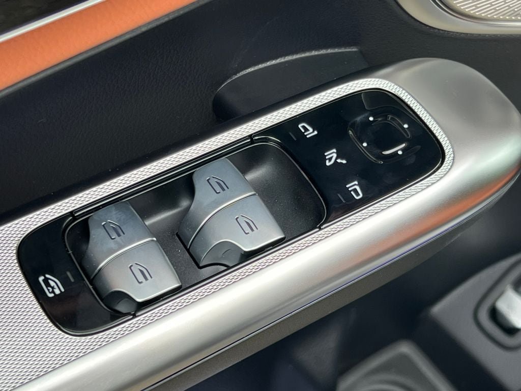 New 2027 Mercedes-Benz GLC 300 4MATIC image 16